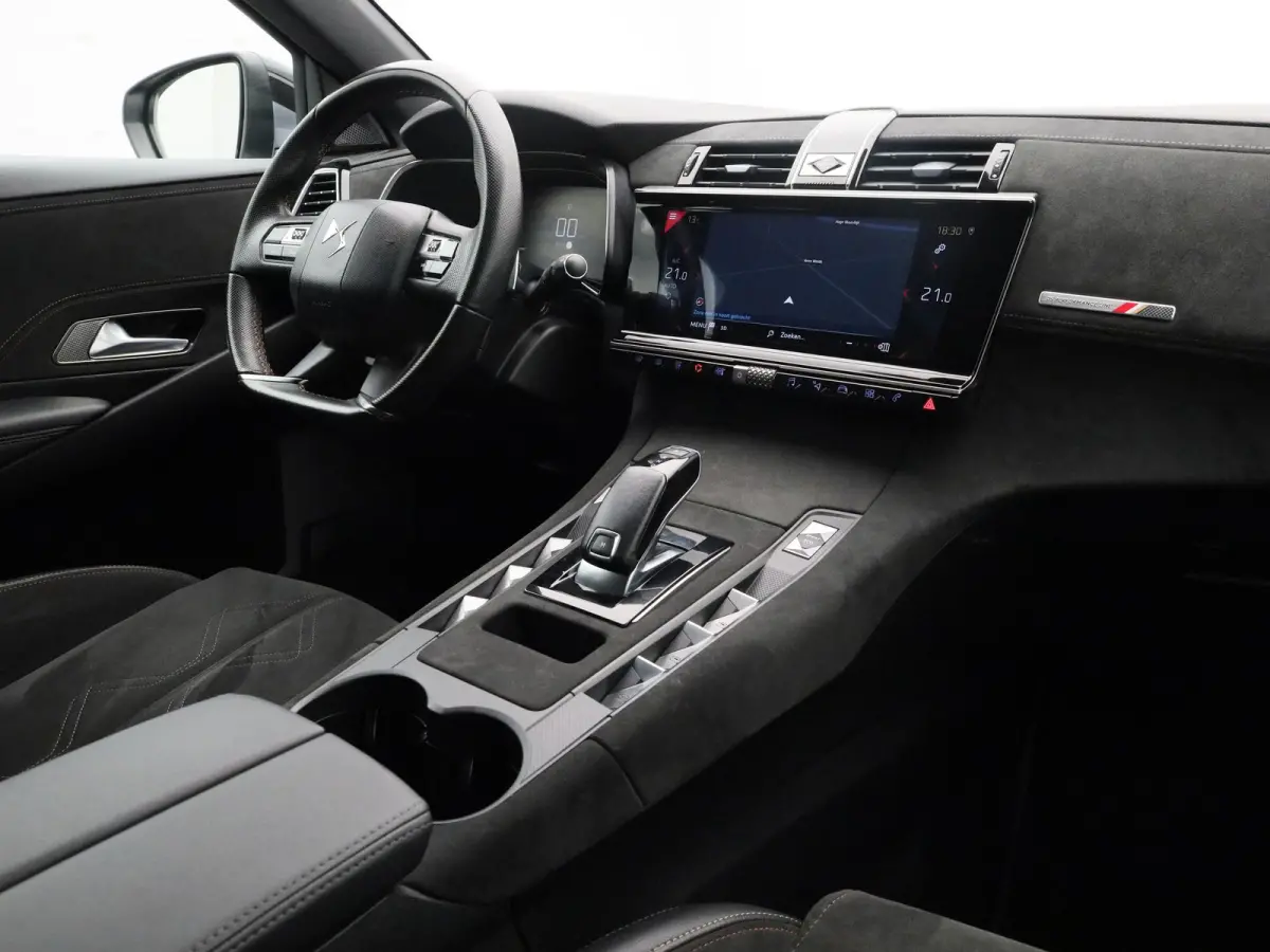 1.2 PureTech 130 PK Automaat Performance Line | CAMERA | CARPLAY