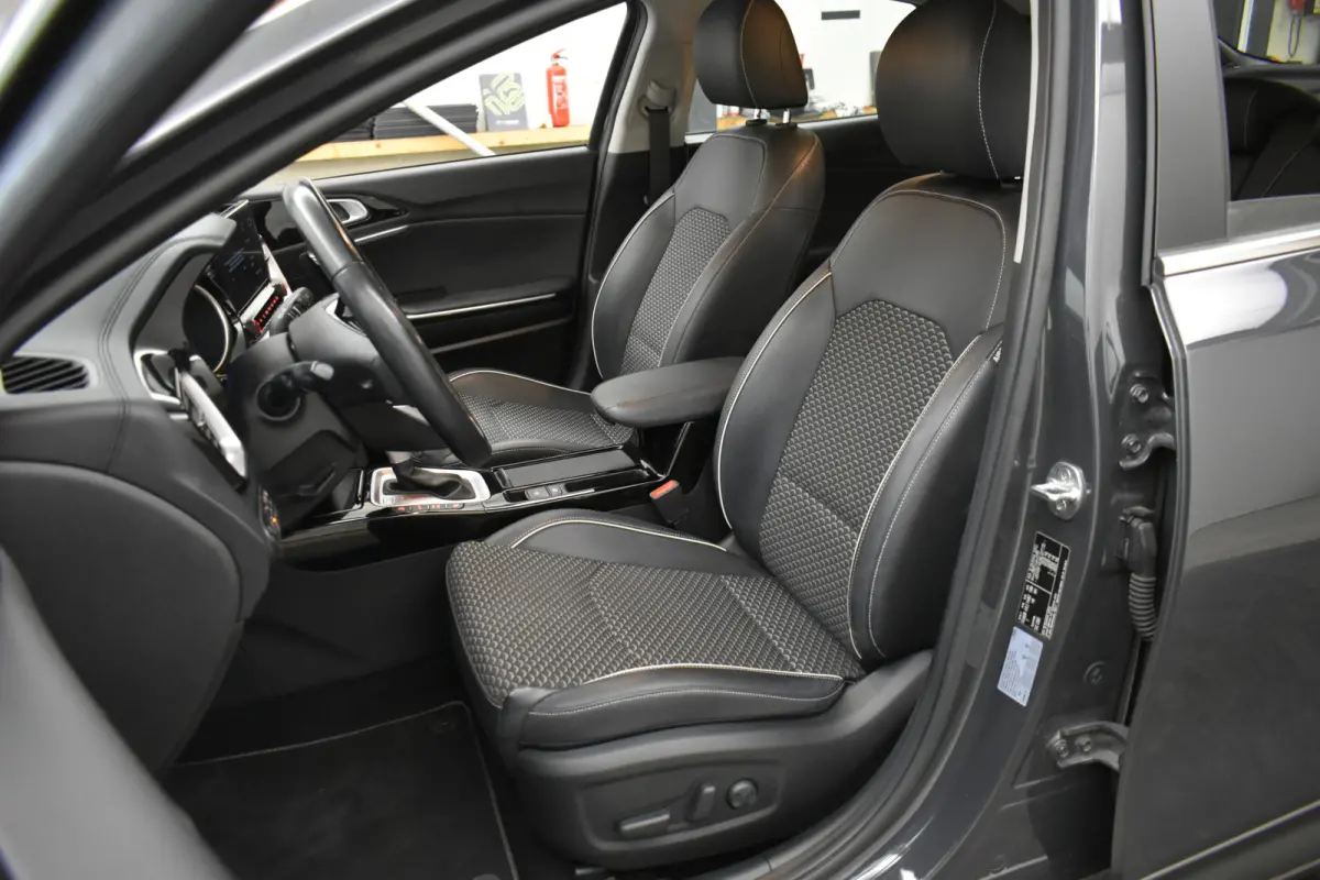1.6 GDi PHEV Dynamic+ Nw Model Camera mem Seats 100% SOH Dhoek El-Aklep Winterpack