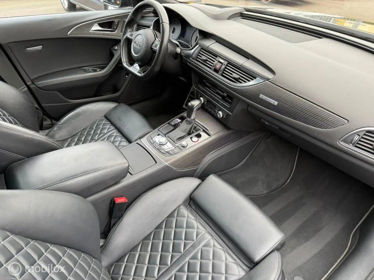 4.0 TFSI S-Line 450PK