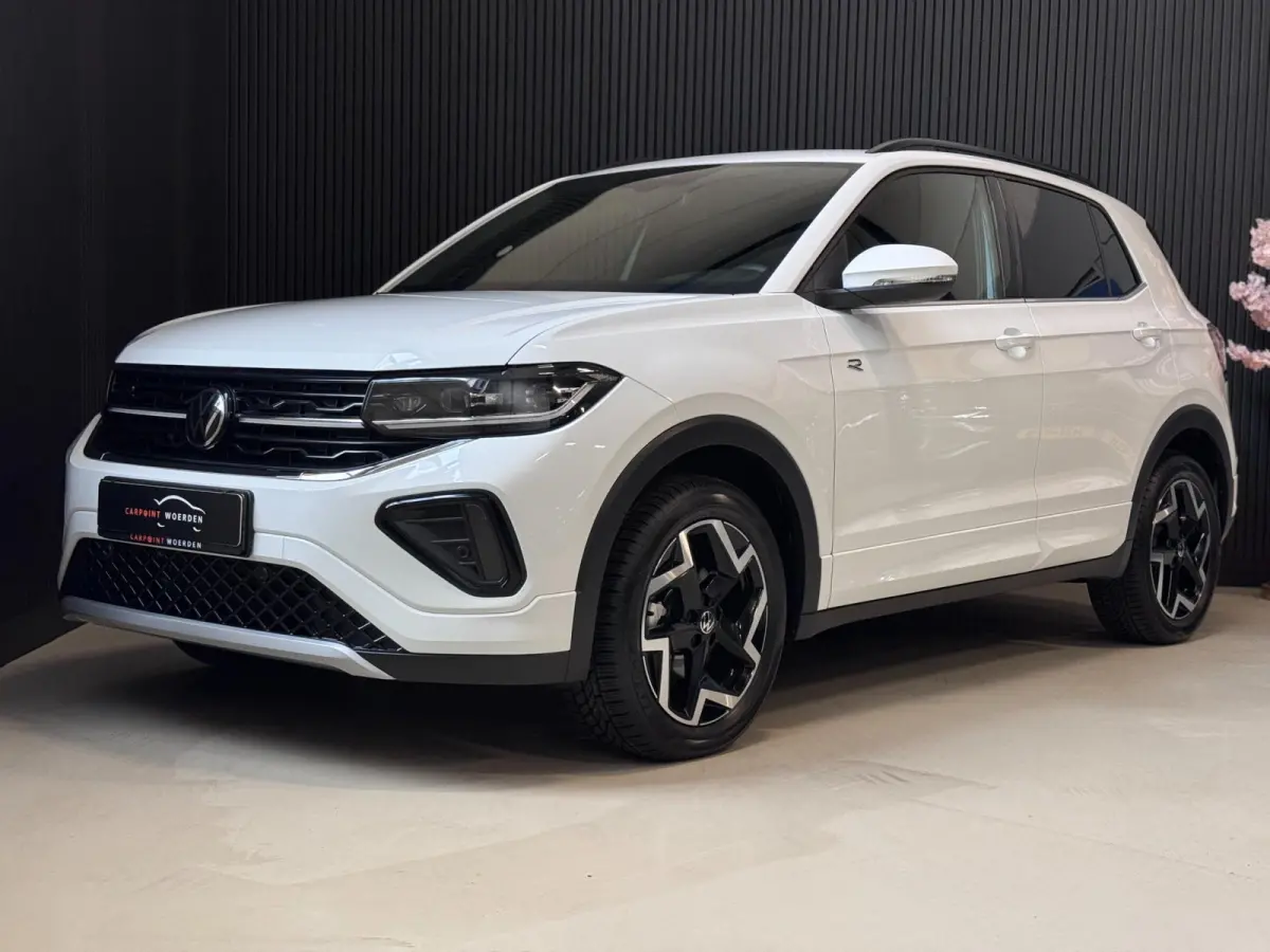1.5 TSI R-Line DSG | IQ LED | CAMERA | TREKHAAK | NIEUWSTAAT!