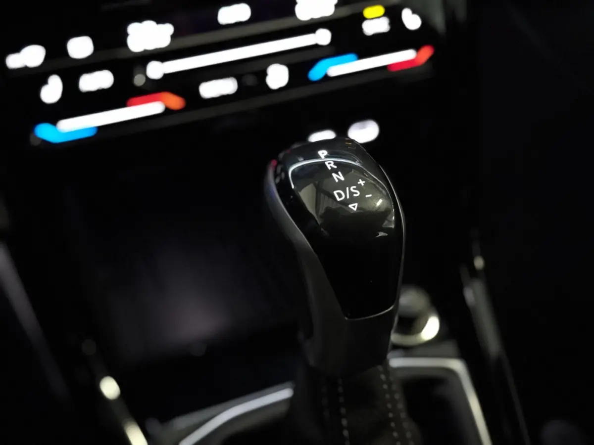 1.5 TSI R-Line DSG | IQ LED | CAMERA | TREKHAAK | NIEUWSTAAT!