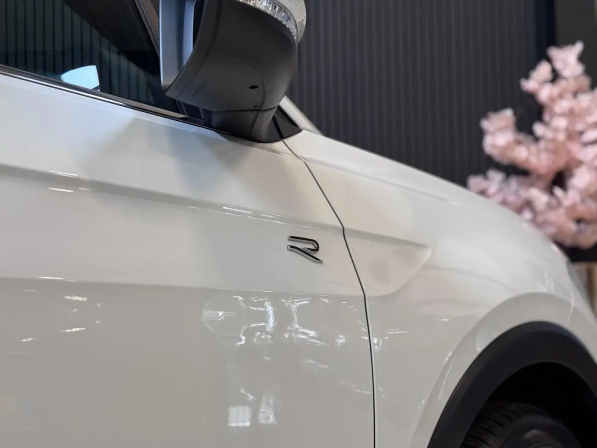 1.5 TSI R-Line DSG | IQ LED | CAMERA | TREKHAAK | NIEUWSTAAT!