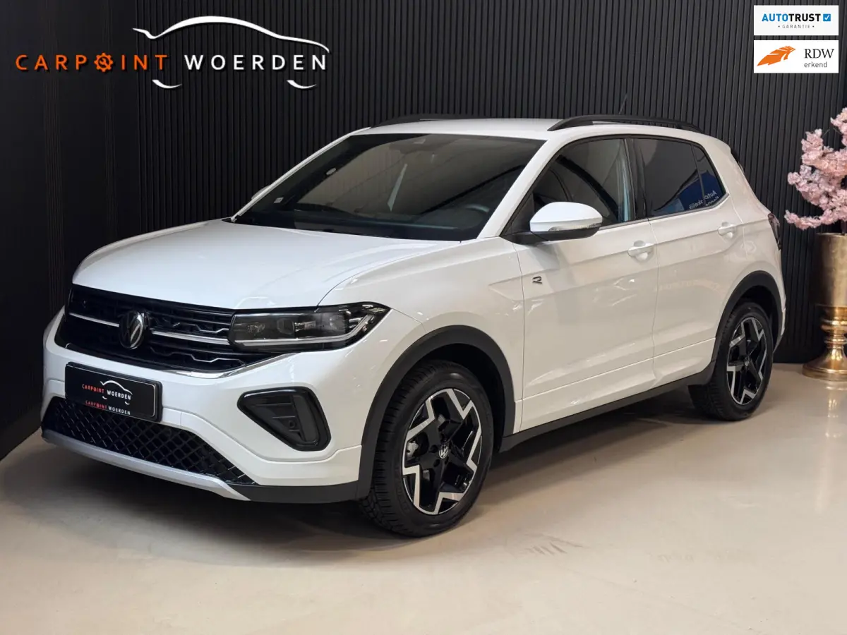 1.5 TSI R-Line DSG | IQ LED | CAMERA | TREKHAAK | NIEUWSTAAT!