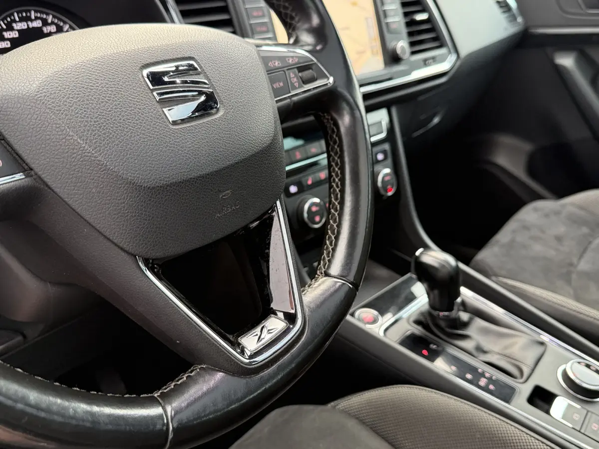 1.4 EcoTSI 150pk DSG Xcellence | Pano dak | Trekhaak | Camera