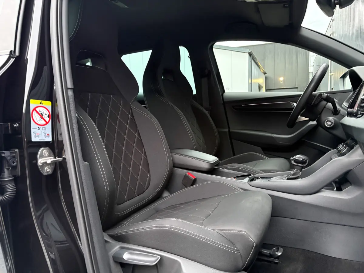 1.5 TSI ACT Sportline Business | Elk. A- Klep | Camera | 19'' | Adapt. Cr. | Keyless | Stoel & Stuur verw. | Prijs Rijklaar!!