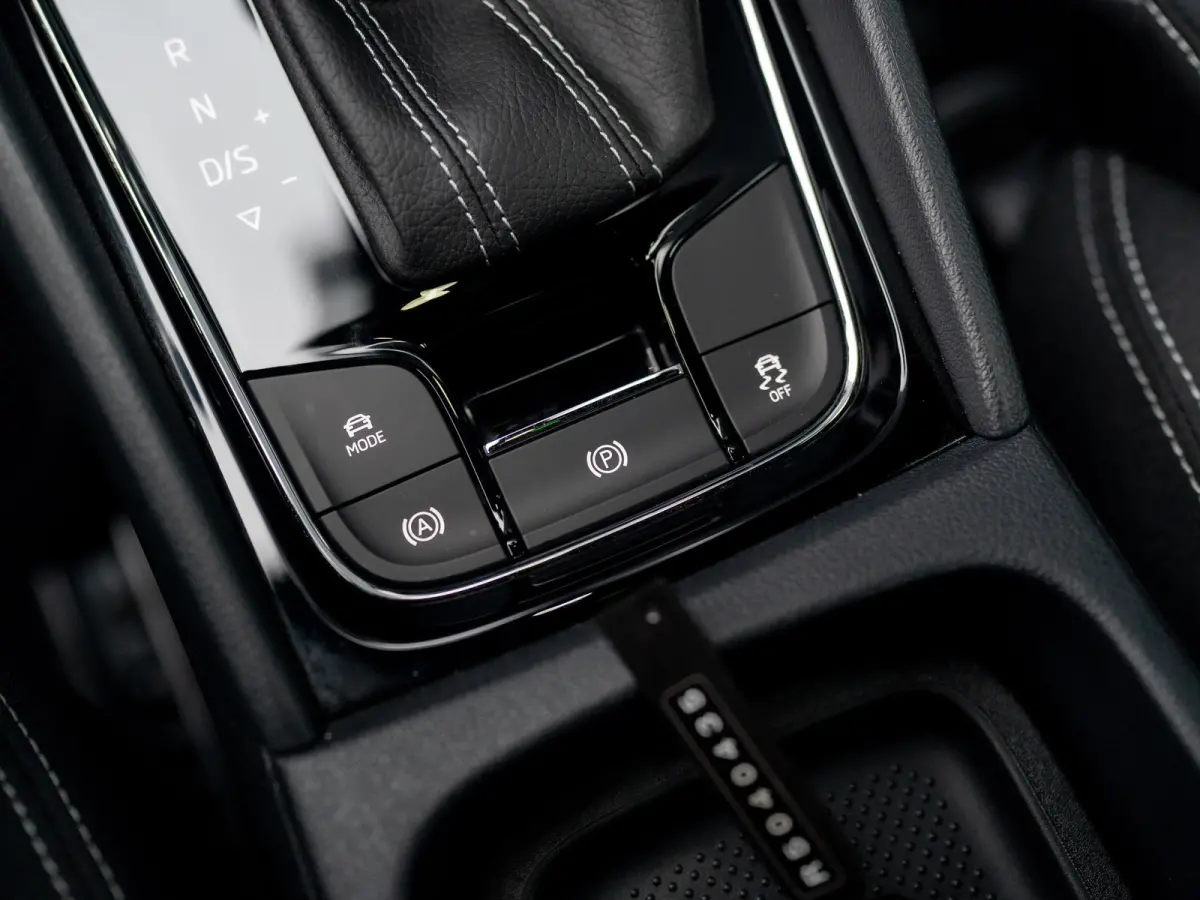 1.5 TSI ACT Sportline Business | Elk. A- Klep | Camera | 19'' | Adapt. Cr. | Keyless | Stoel & Stuur verw. | Prijs Rijklaar!!