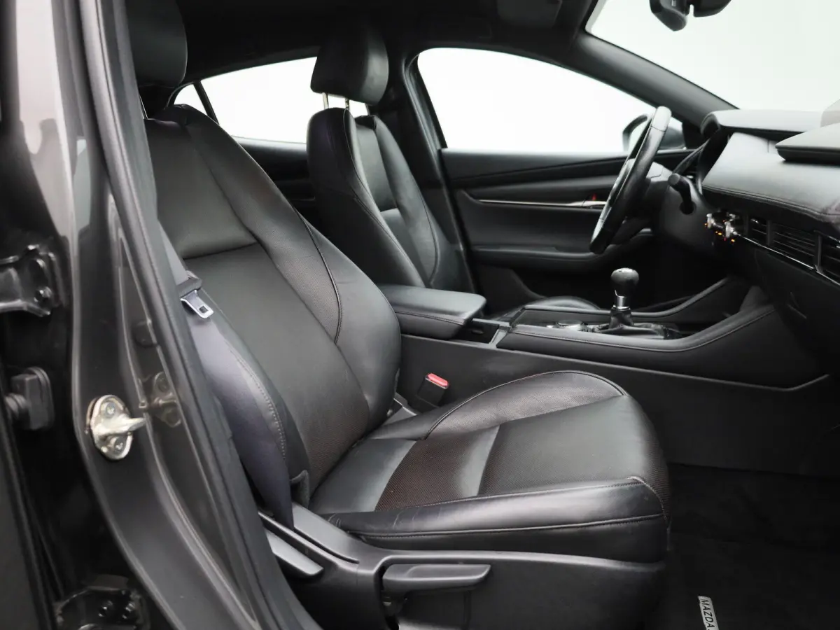 2.0 e-SkyActiv-X M Hybrid 186 Comfort | 186 PK |  Apple Carplay/Android Auto | Cruise Control | Lederen Bekleding | Stoelverwarming | Head-up Display | Achteruitrijcamera |