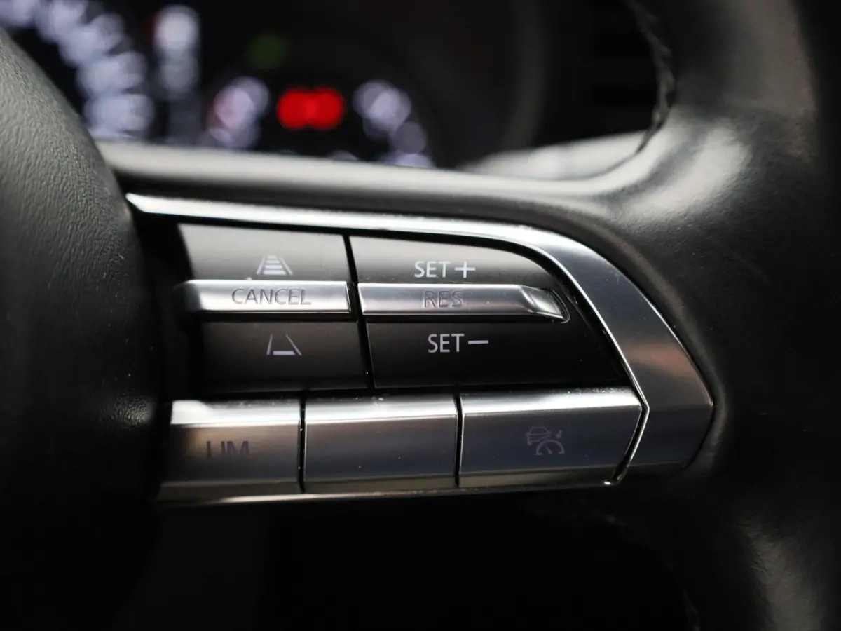 2.0 e-SkyActiv-X M Hybrid 186 Comfort | 186 PK |  Apple Carplay/Android Auto | Cruise Control | Lederen Bekleding | Stoelverwarming | Head-up Display | Achteruitrijcamera |