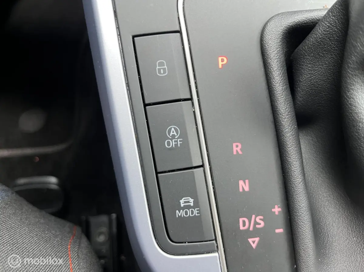 1.0 EcoTSI FR DSG LED*CAMERA*CRUISE*NAVI*PDC*