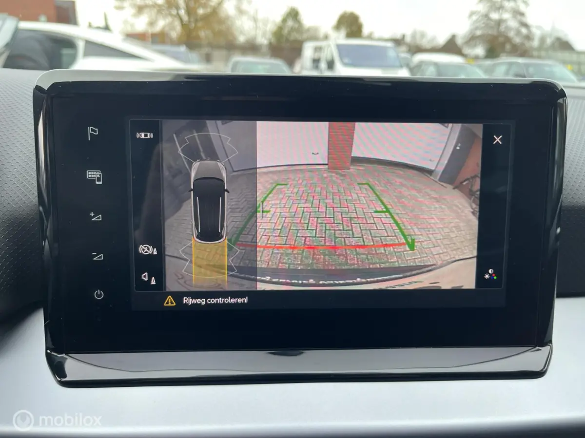 1.0 EcoTSI FR DSG LED*CAMERA*CRUISE*NAVI*PDC*