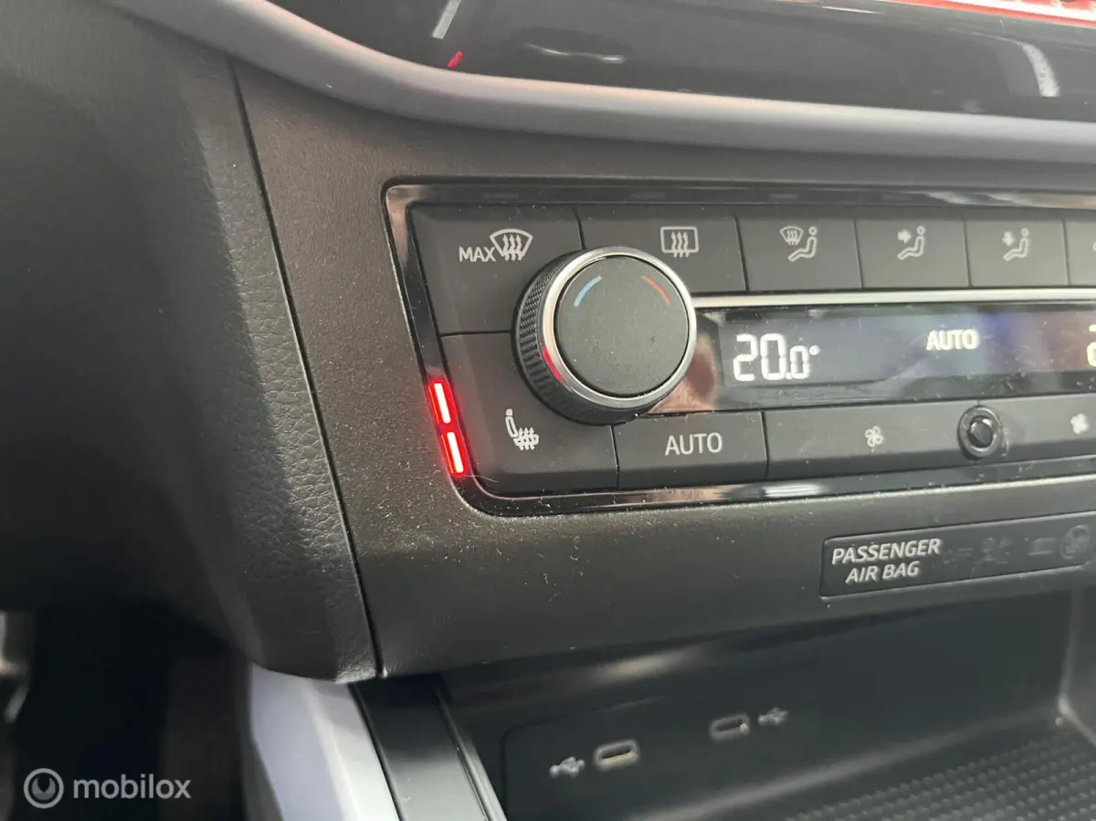 1.0 EcoTSI FR DSG LED*CAMERA*CRUISE*NAVI*PDC*
