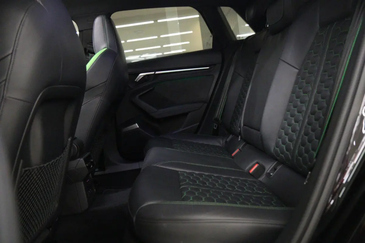 2.5 TFSI quattro HULK PANO/KERAMISCH/B&O/HUD/CARBONSPOILER/VOL