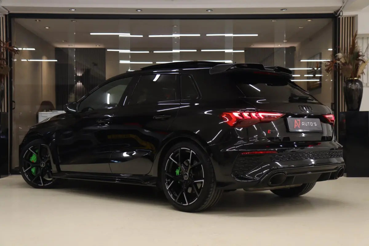 2.5 TFSI quattro HULK PANO/KERAMISCH/B&O/HUD/CARBONSPOILER/VOL