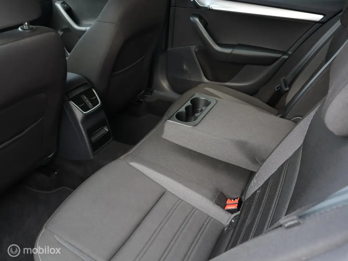 TSI 116 PK H6 Navigatie|PDC|LMV|Cruise|Clima|Carplay|Isofix