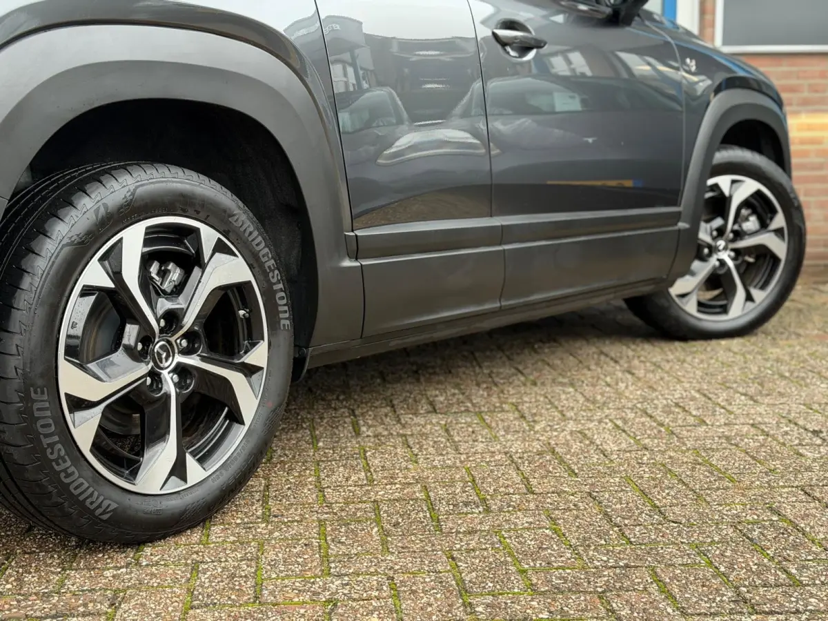 E-SkyActiv R-EV 170 Advantage 2025 AUT NAVI NAP