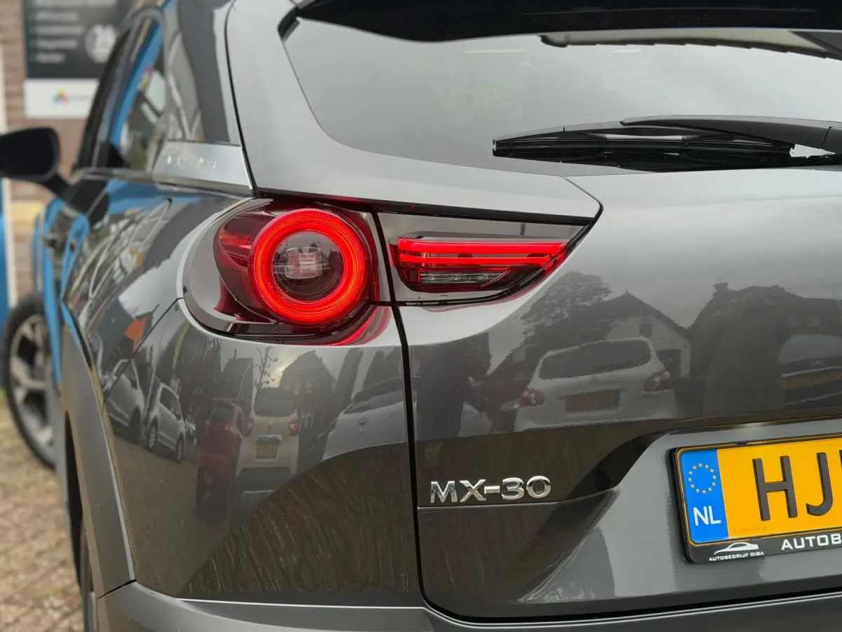 E-SkyActiv R-EV 170 Advantage 2025 AUT NAVI NAP