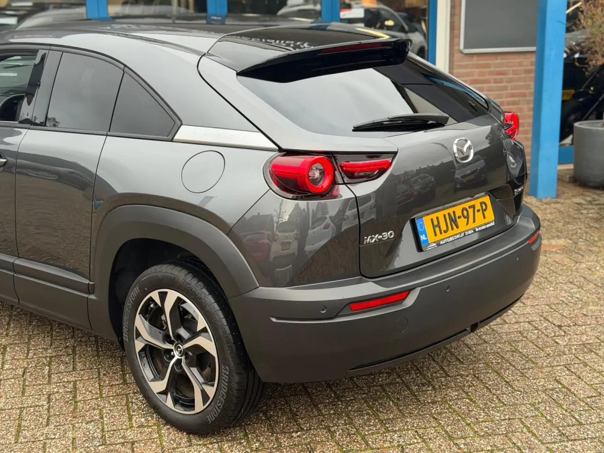 E-SkyActiv R-EV 170 Advantage 2025 AUT NAVI NAP