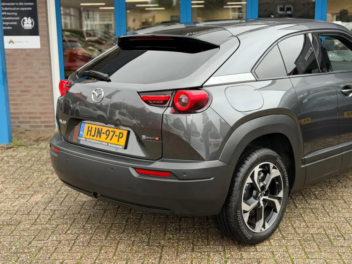 E-SkyActiv R-EV 170 Advantage 2025 AUT NAVI NAP