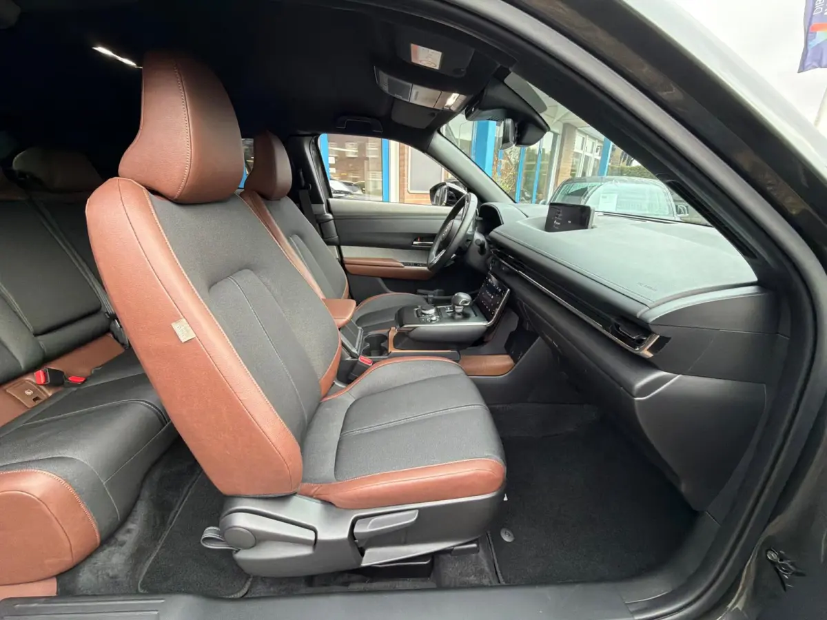 E-SkyActiv R-EV 170 Advantage 2025 AUT NAVI NAP