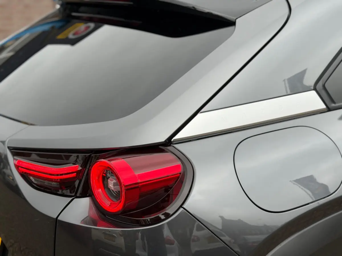 E-SkyActiv R-EV 170 Advantage 2025 AUT NAVI NAP
