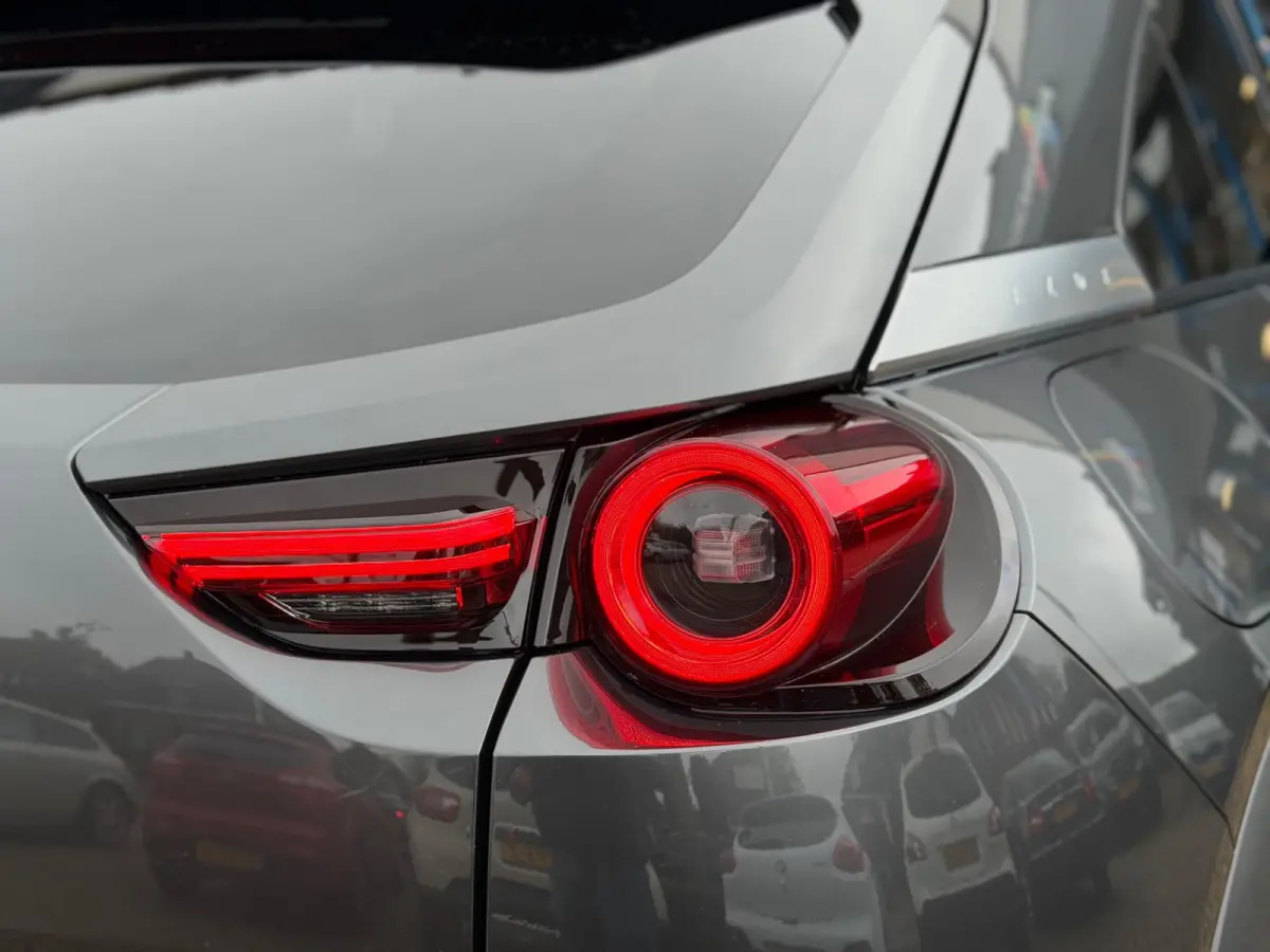 E-SkyActiv R-EV 170 Advantage 2025 AUT NAVI NAP