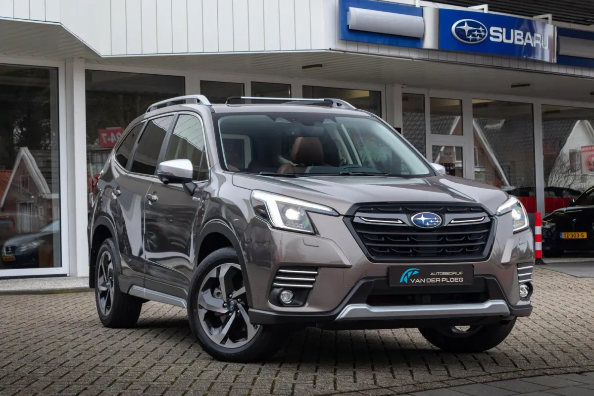 2.0i CVT e-BOXER Premium | Eyesight | Navigatie | Lederen bekleding |