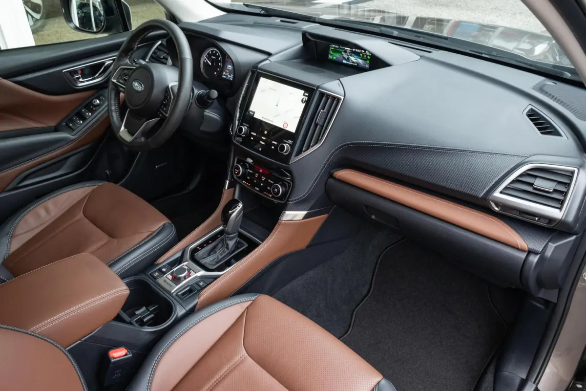 2.0i CVT e-BOXER Premium | Eyesight | Navigatie | Lederen bekleding |