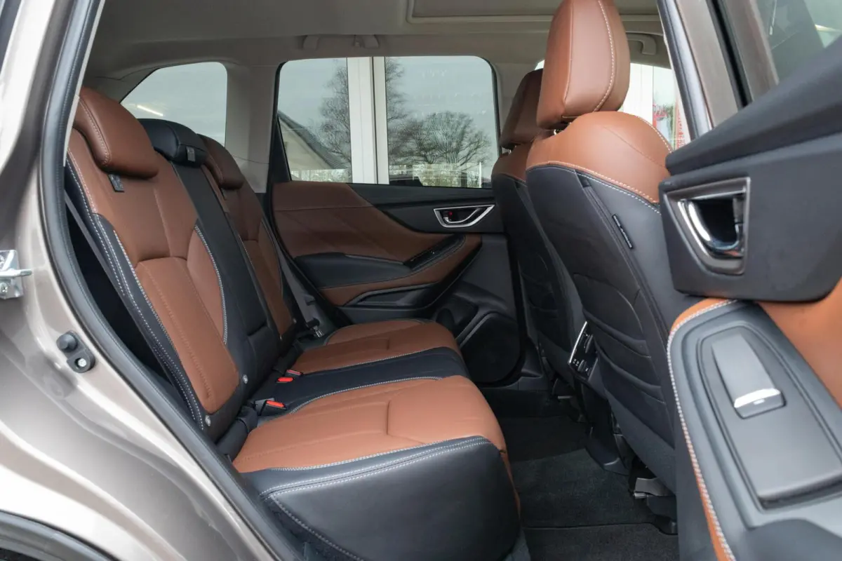 2.0i CVT e-BOXER Premium | Eyesight | Navigatie | Lederen bekleding |