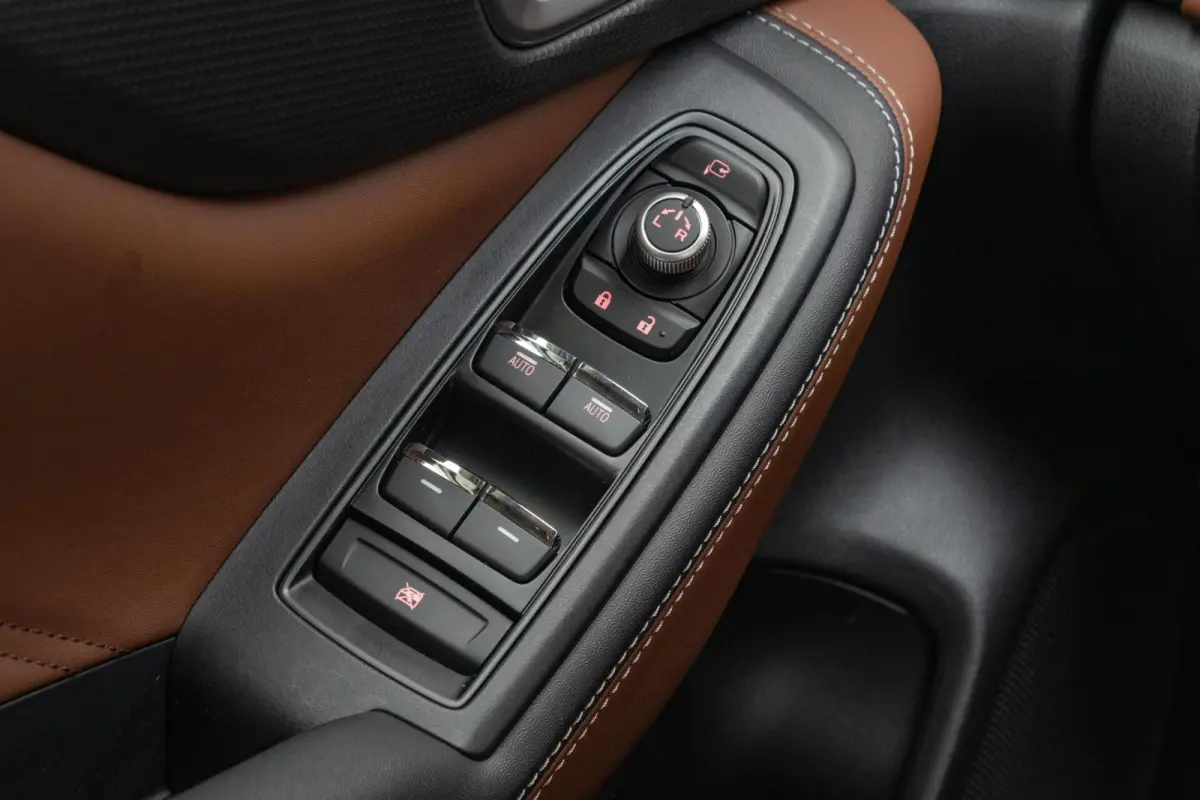 2.0i CVT e-BOXER Premium | Eyesight | Navigatie | Lederen bekleding |