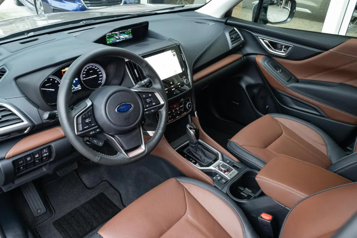 2.0i CVT e-BOXER Premium | Eyesight | Navigatie | Lederen bekleding |