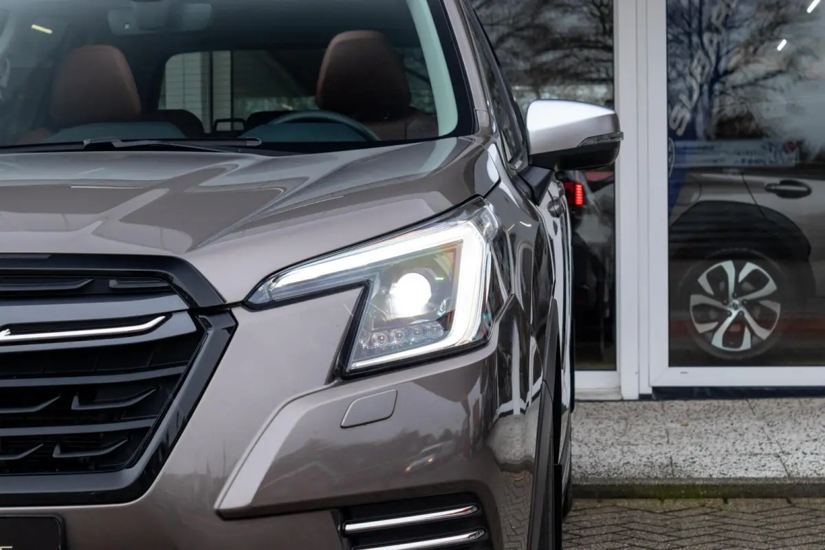 2.0i CVT e-BOXER Premium | Eyesight | Navigatie | Lederen bekleding |