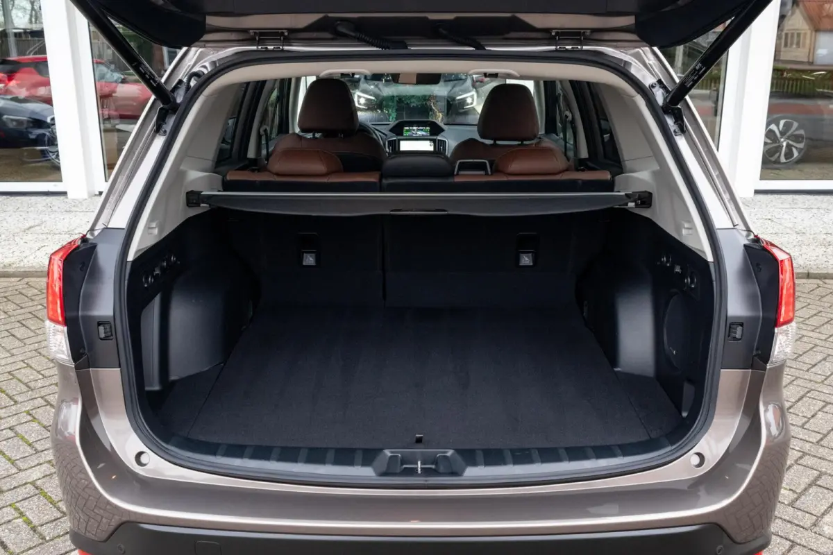 2.0i CVT e-BOXER Premium | Eyesight | Navigatie | Lederen bekleding |
