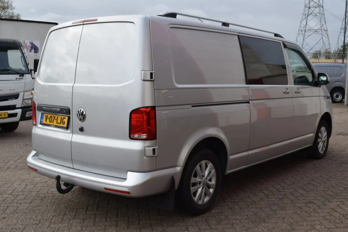 T6.1 2.0 TDI 150 PK L2H1 DC DUBBEL CABINE | AUTOMAAT | ZEER NETTE STAAT
