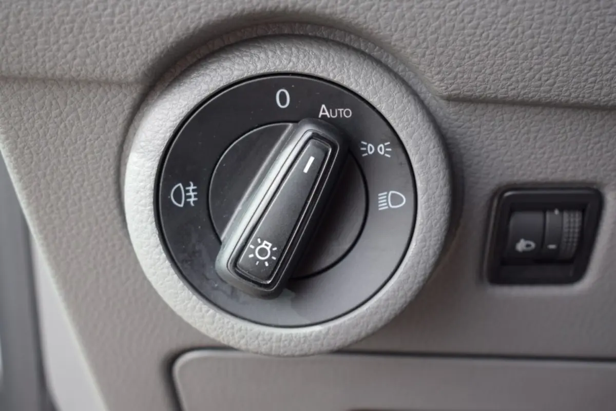 T6.1 2.0 TDI 150 PK L2H1 DC DUBBEL CABINE | AUTOMAAT | ZEER NETTE STAAT