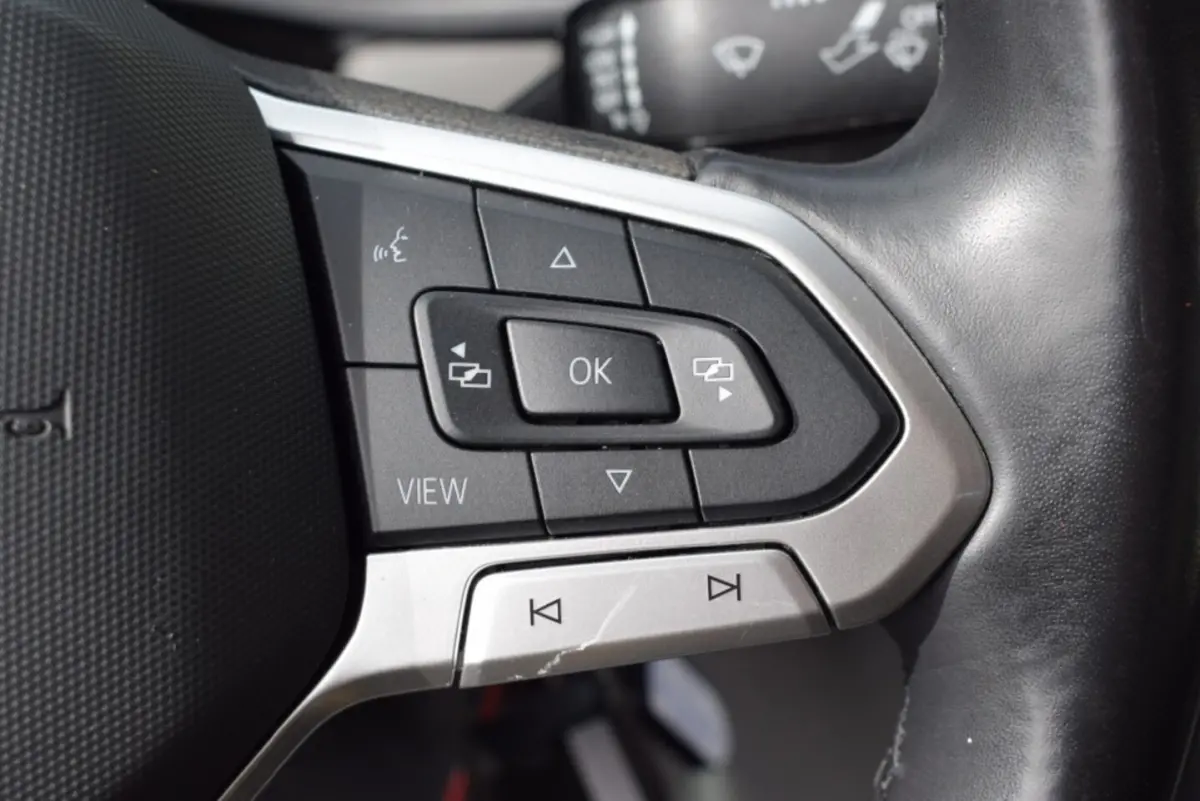 T6.1 2.0 TDI 150 PK L2H1 DC DUBBEL CABINE | AUTOMAAT | ZEER NETTE STAAT