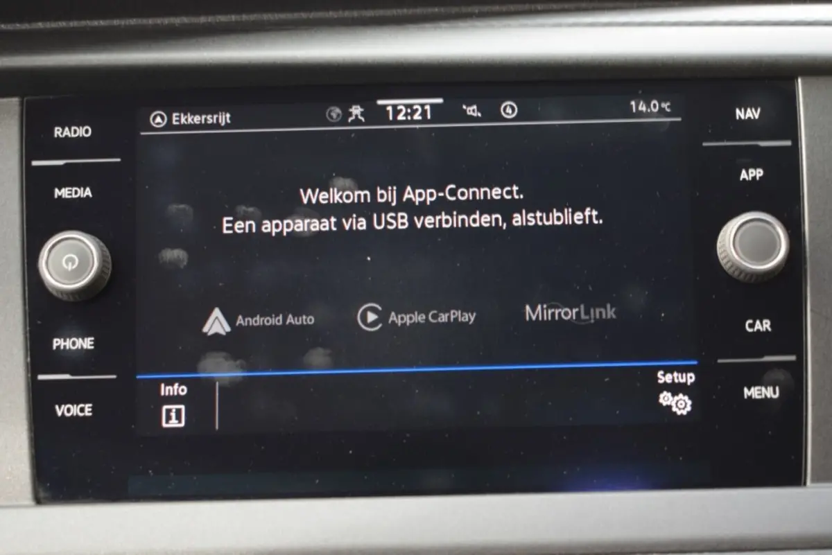 T6.1 2.0 TDI 150 PK L2H1 DC DUBBEL CABINE | AUTOMAAT | ZEER NETTE STAAT