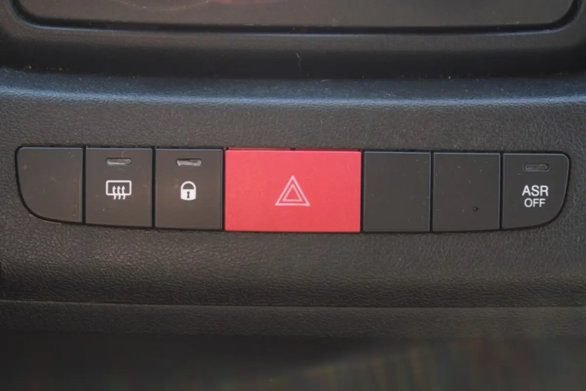 335 2.2 HDI L4 BAKWAGEN DAKSPOILER NAVI DAB CRUISE