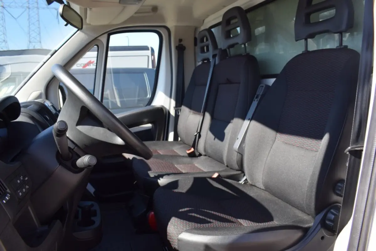 335 2.2 HDI L4 BAKWAGEN DAKSPOILER NAVI DAB CRUISE