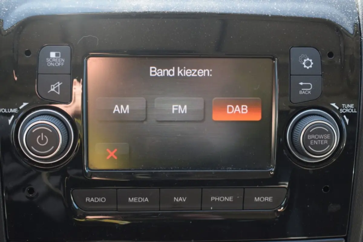 335 2.2 HDI L4 BAKWAGEN DAKSPOILER NAVI DAB CRUISE