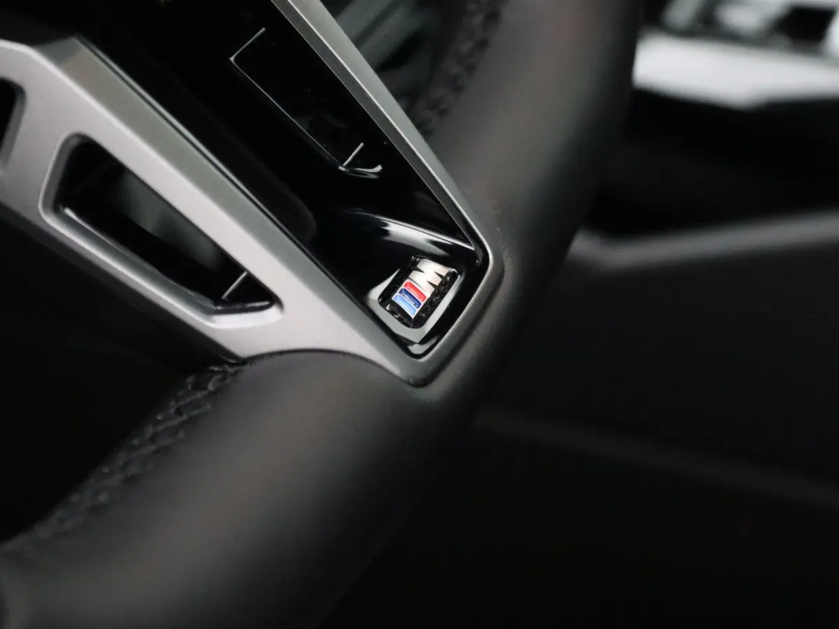 540d xDrive M Sportpakket Pro | Innovation Pack | Driving Assist Prof | Harman-Kardon | Panoramadak | 20"