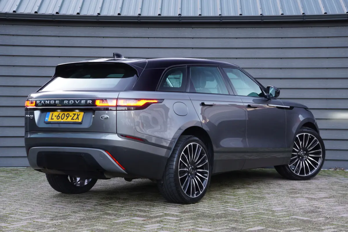 3.0 V6 SC AWD R-Dynamic - PANODAK - LEDER - LUCHTVERING - CARPLAY -