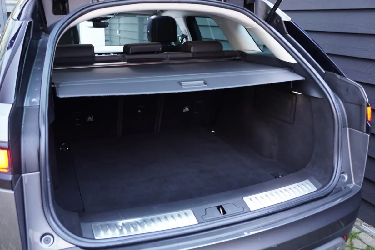 3.0 V6 SC AWD R-Dynamic - PANODAK - LEDER - LUCHTVERING - CARPLAY -
