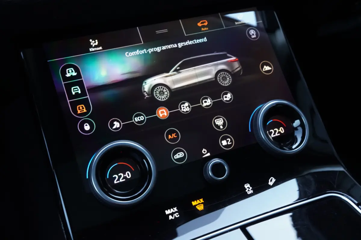 3.0 V6 SC AWD R-Dynamic - PANODAK - LEDER - LUCHTVERING - CARPLAY -
