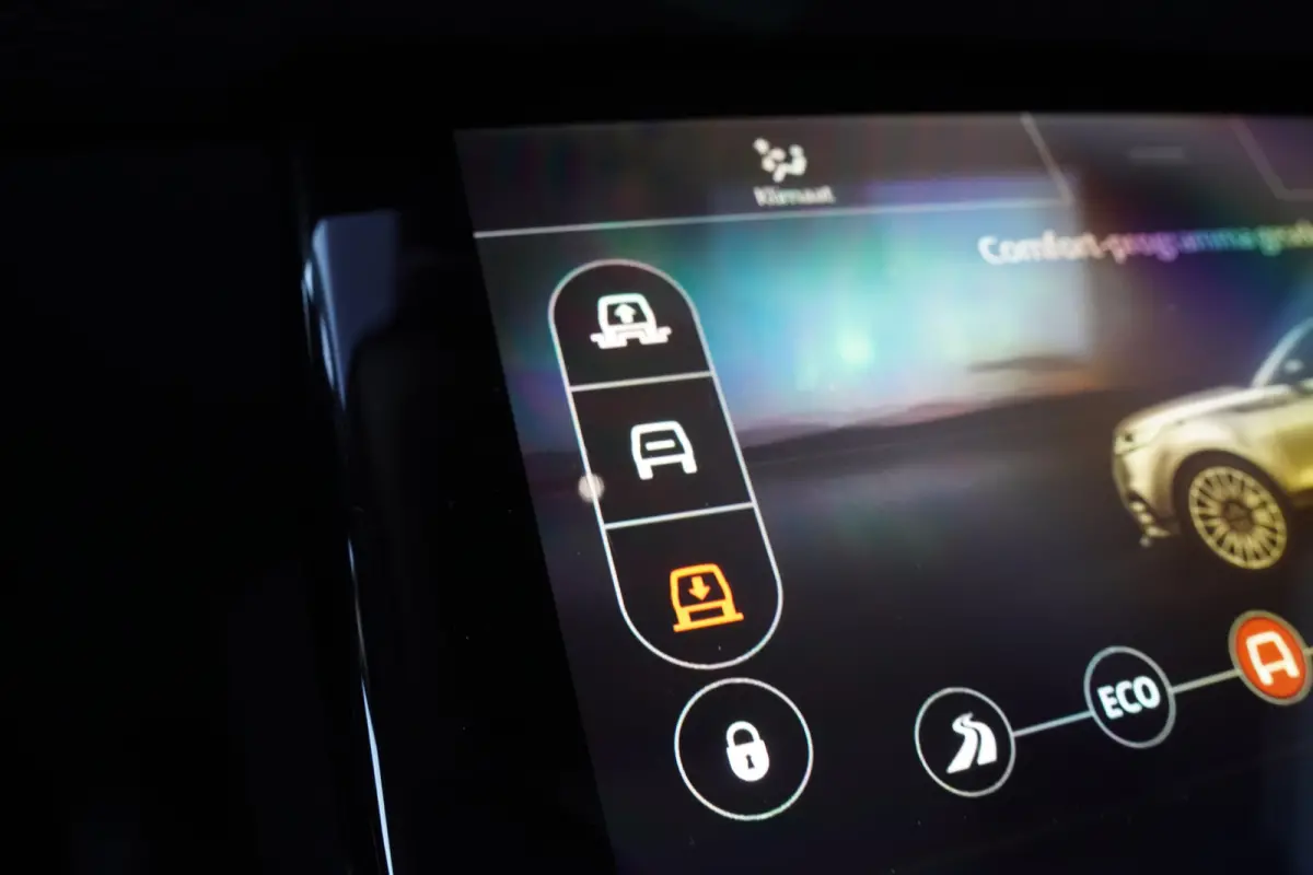 3.0 V6 SC AWD R-Dynamic - PANODAK - LEDER - LUCHTVERING - CARPLAY -