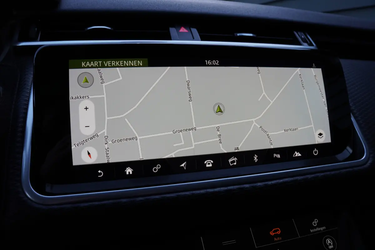 3.0 V6 SC AWD R-Dynamic - PANODAK - LEDER - LUCHTVERING - CARPLAY -