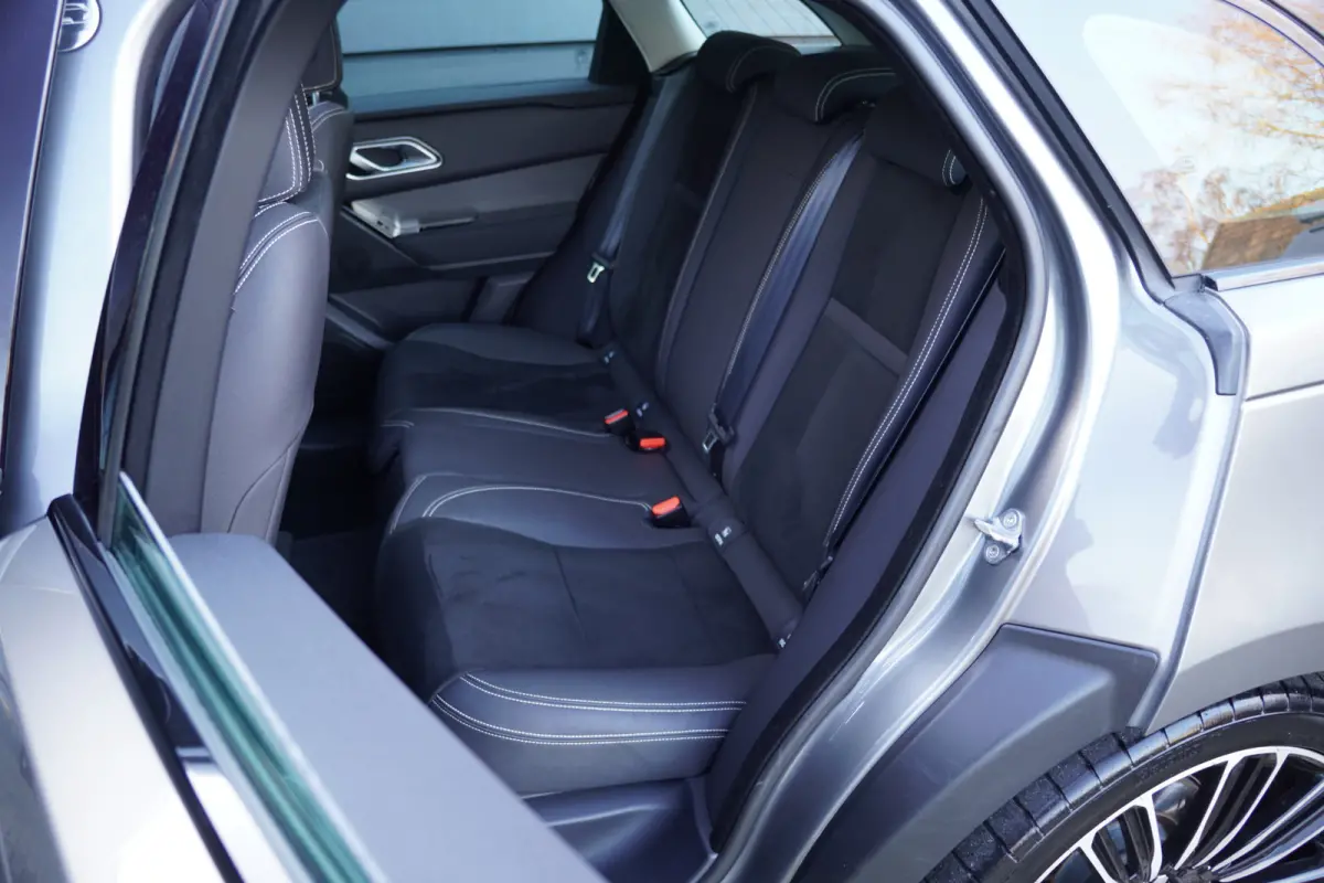 3.0 V6 SC AWD R-Dynamic - PANODAK - LEDER - LUCHTVERING - CARPLAY -