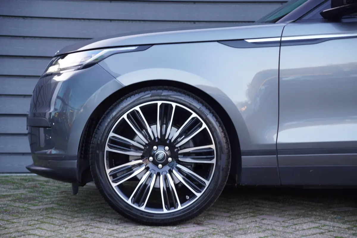3.0 V6 SC AWD R-Dynamic - PANODAK - LEDER - LUCHTVERING - CARPLAY -