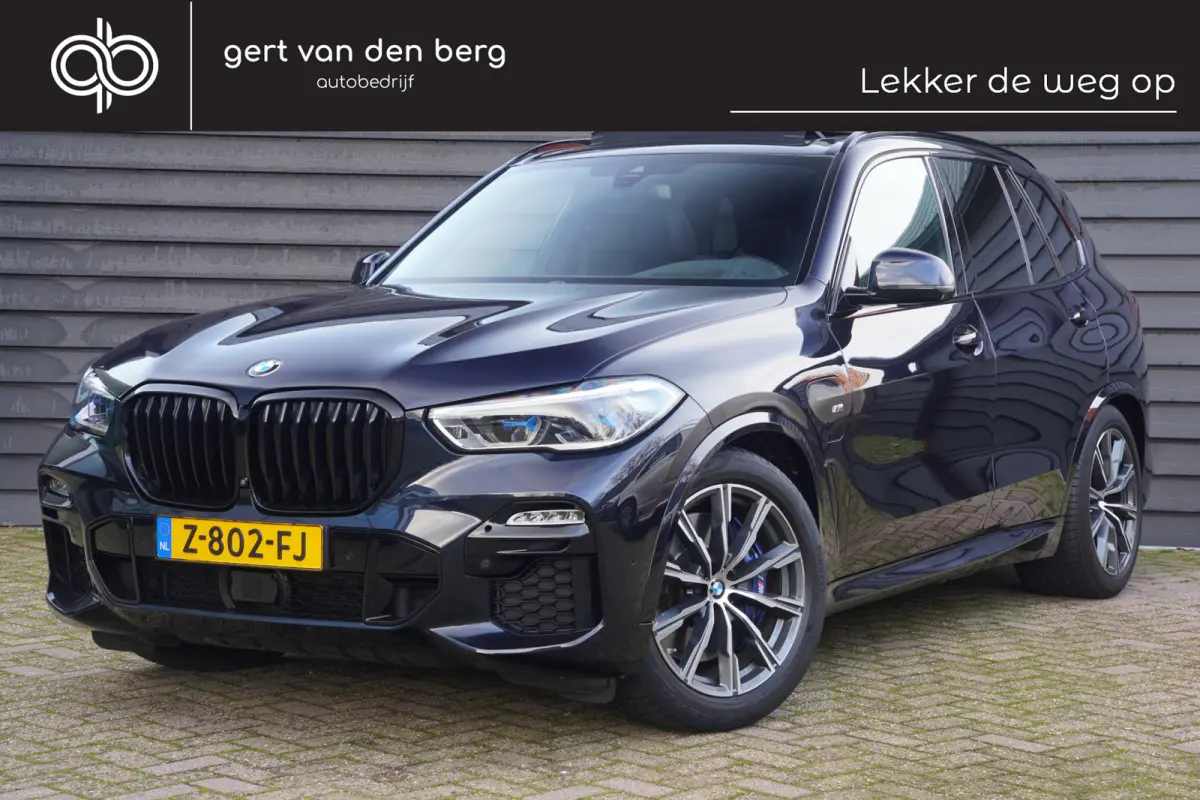 xDrive45e - M SPORT - LUCHTVERING - PANODAK - HEAD UP - SOFTCLOSE - LASER - H&K -