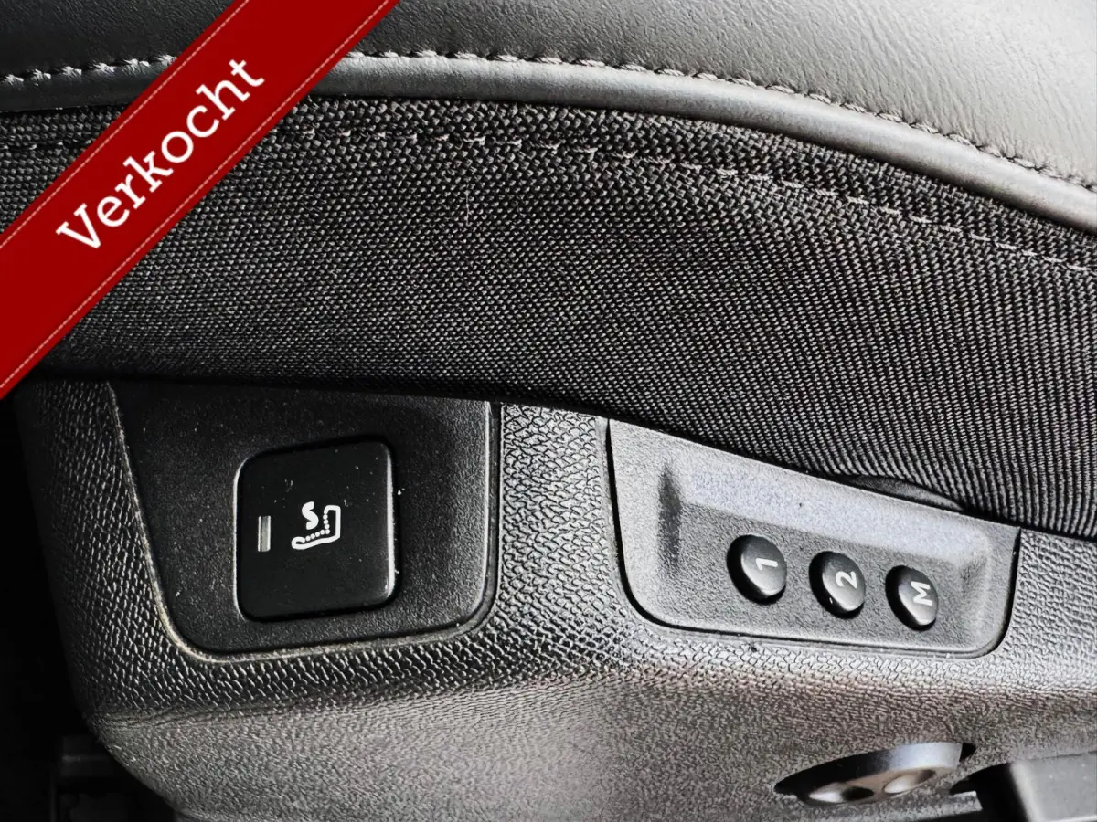 1.2 GT-Line Aut/Panodak/Camera/Leder/Massagestoelen/Apple Carplay/Cruise Control/stoelverwarming