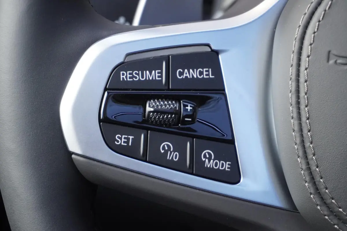 xDrive50e M Sportpakket Pro | Travel Pack | Innovation Pack | Soft-Close-Automatic voor portieren | Glazen panoramadak | Driving Assistant Professional | HIFI System Harman Kardon |